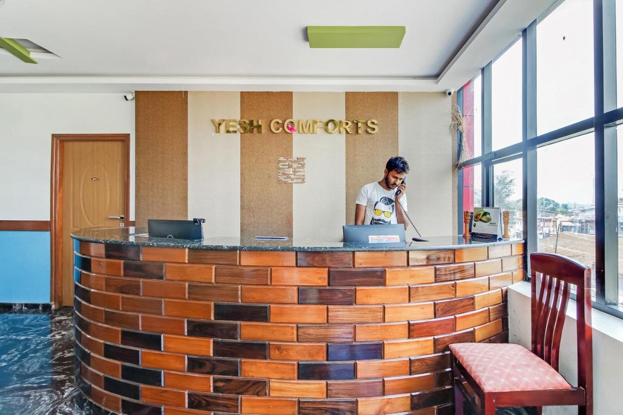 Oyo 28303 Yesh Comforts Hotel Madikeri Bagian luar foto